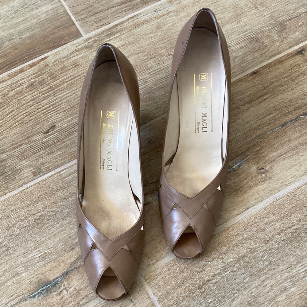 Bruno Magli tan peep toe heels